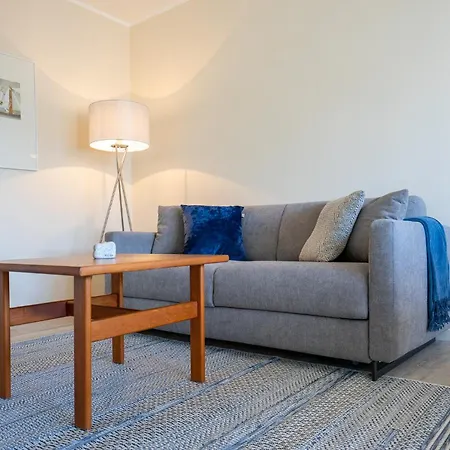 Krabbenkutter Mit Sonnigem Suedbalkon! Büsum