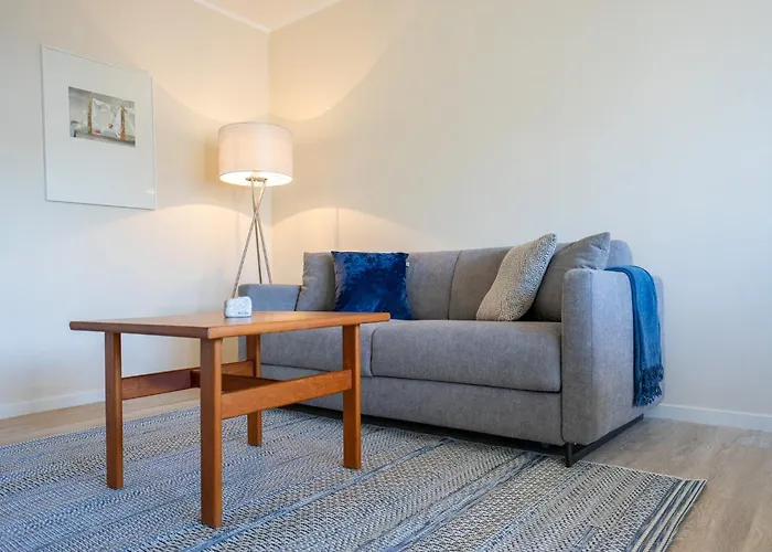 Krabbenkutter Mit Sonnigem Suedbalkon! Büsum